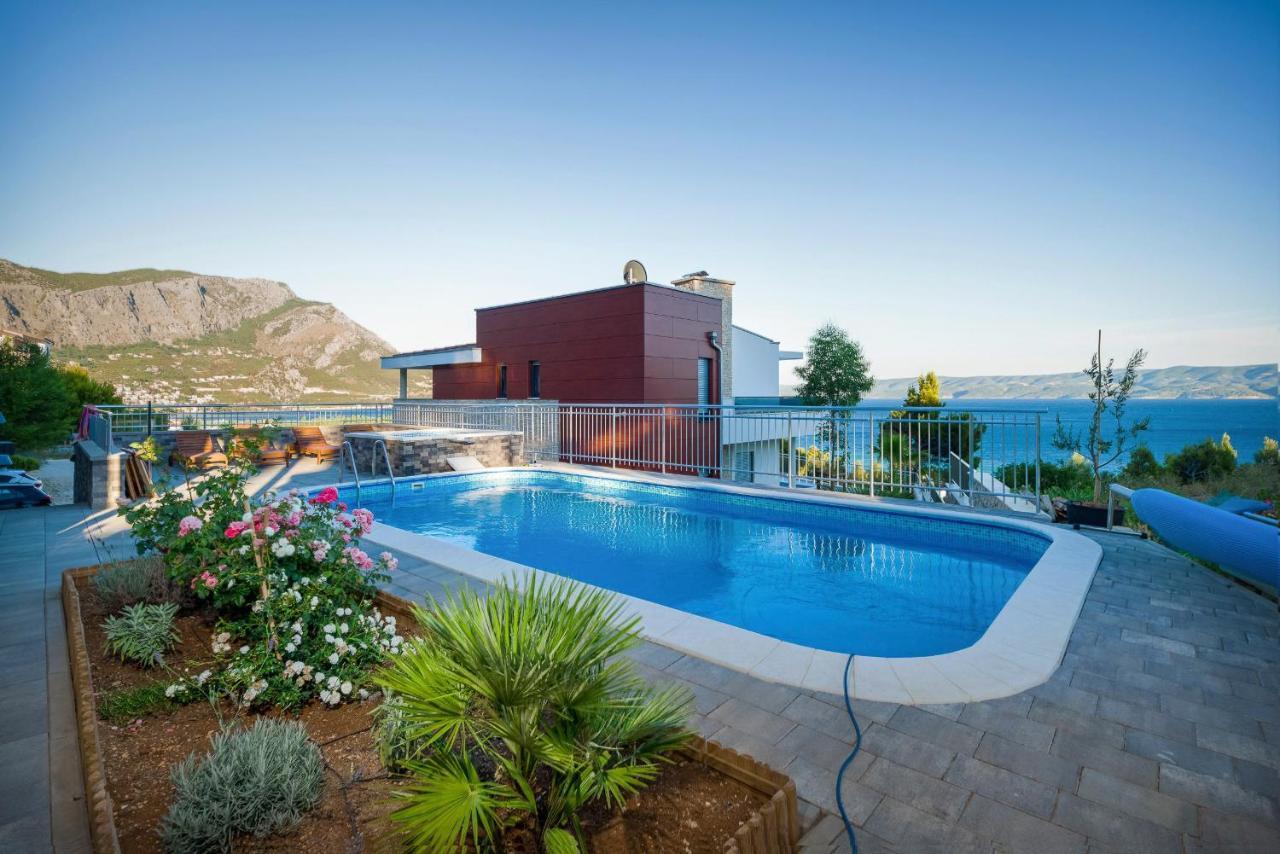 Villa Sara With Sea View And Private Heated Pool Omiš Екстериор снимка
