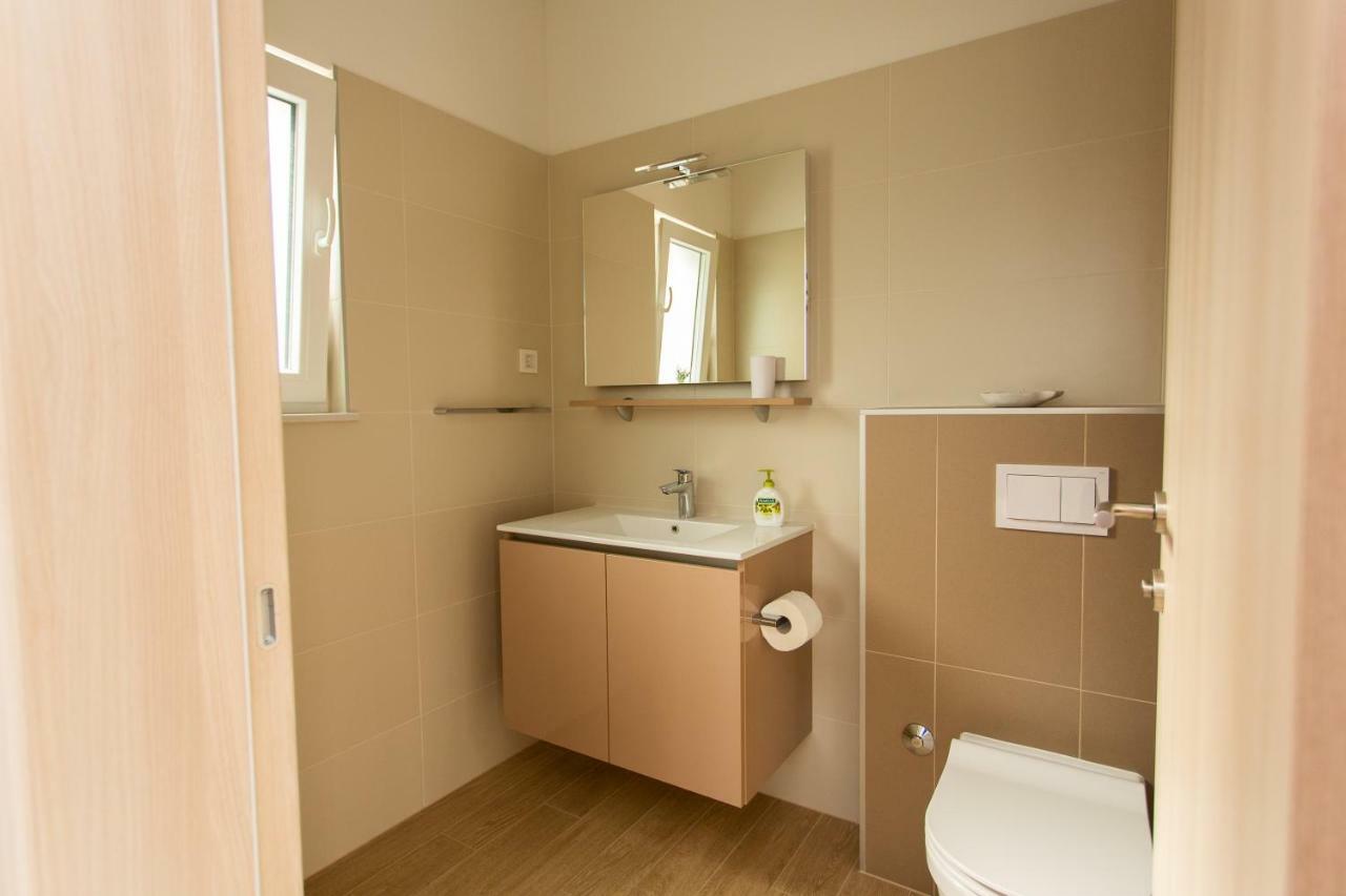 Villa Sara With Sea View And Private Heated Pool Omiš Екстериор снимка